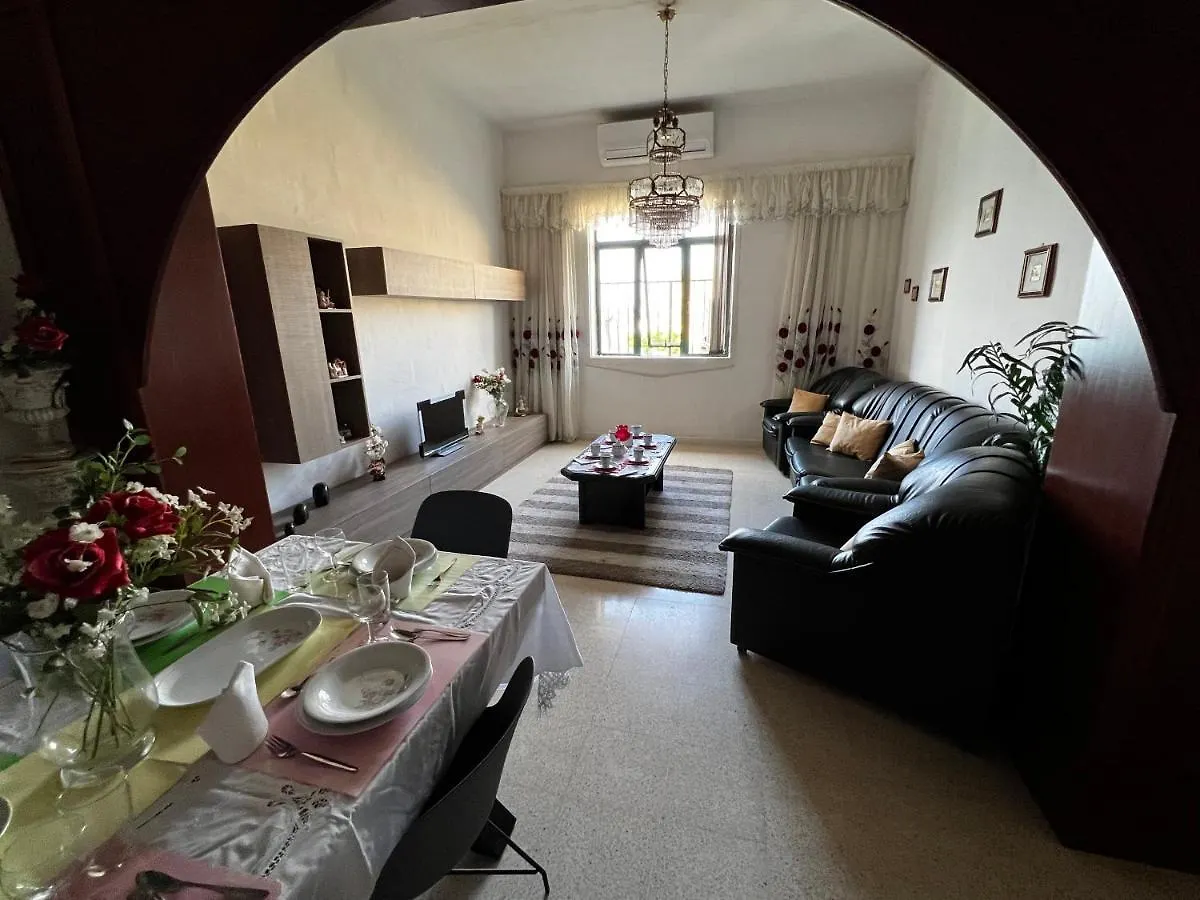 Superb 3 Bedroom Apartment In Valletta 0*,  Malta